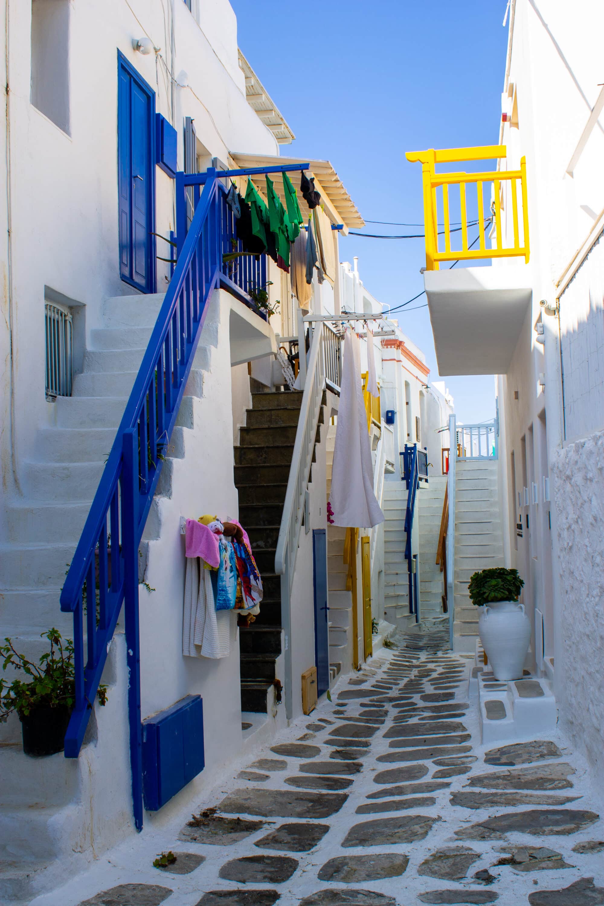 mykonos alleys