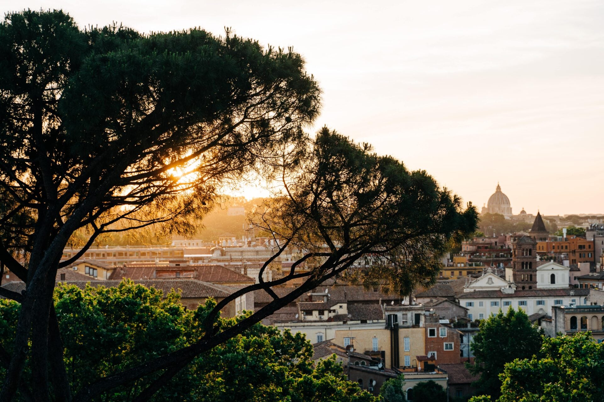 Sunshine Hours Rome 7 Best Places to See the Sunset in Rome - backpacks and bubbly