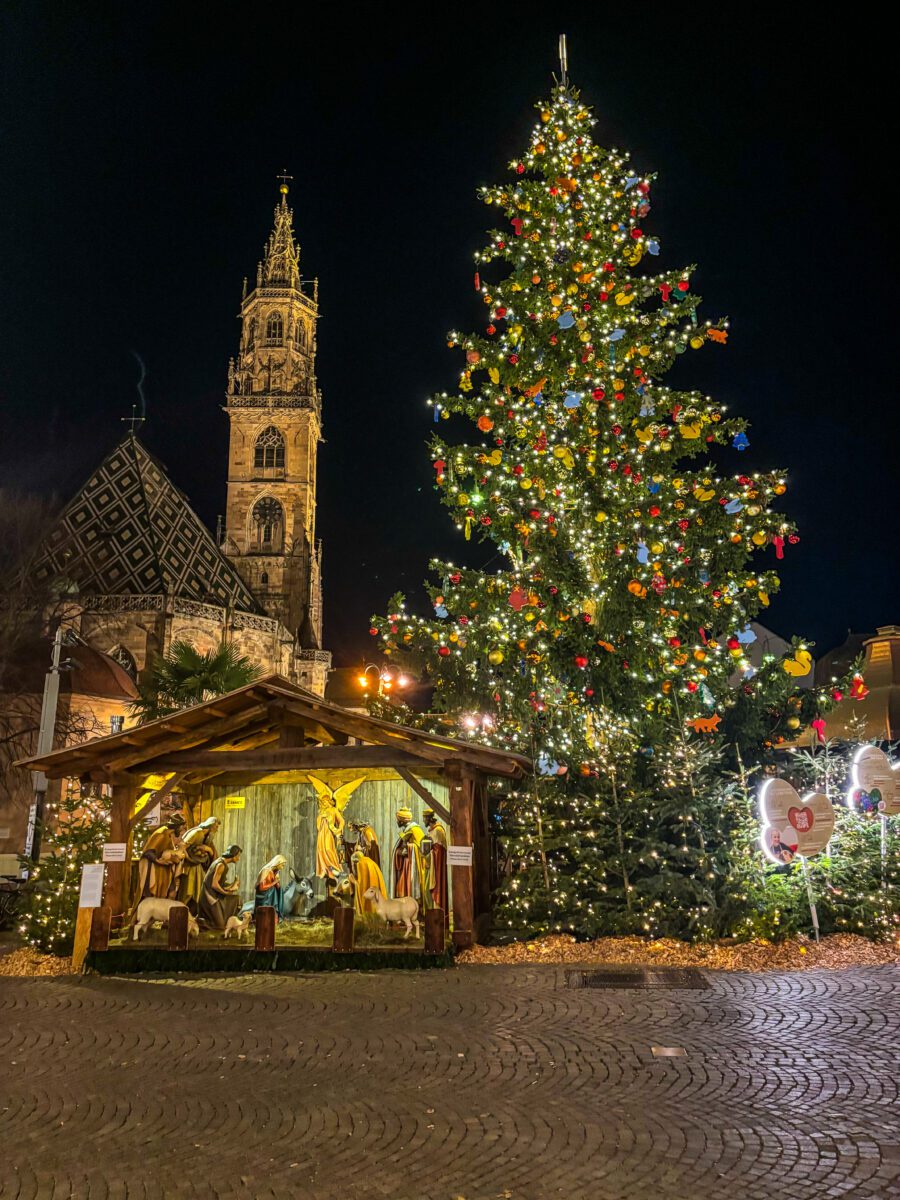 bolzano christmas market at night