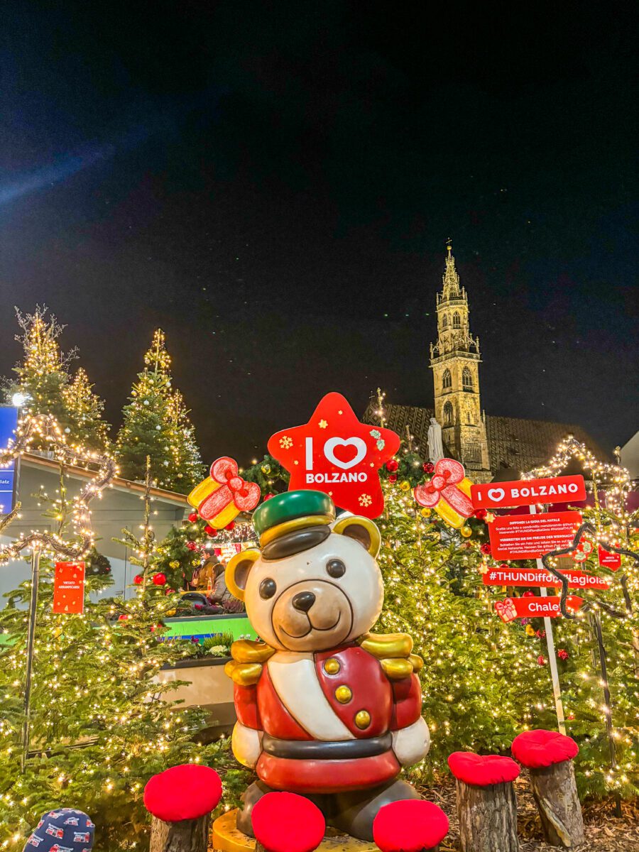 bolzano christmas market at night