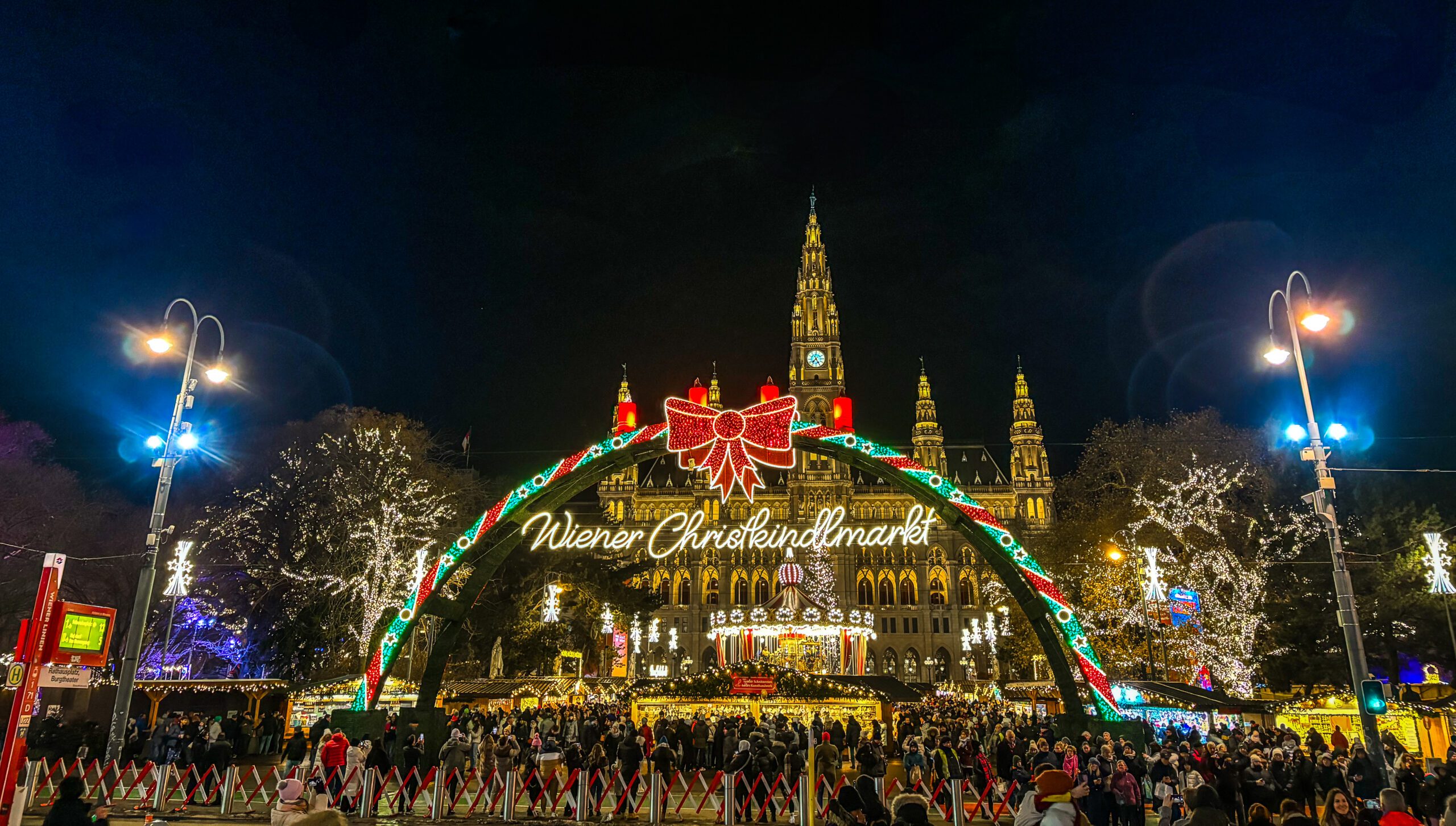 Vienna Christkindlmarkt Night