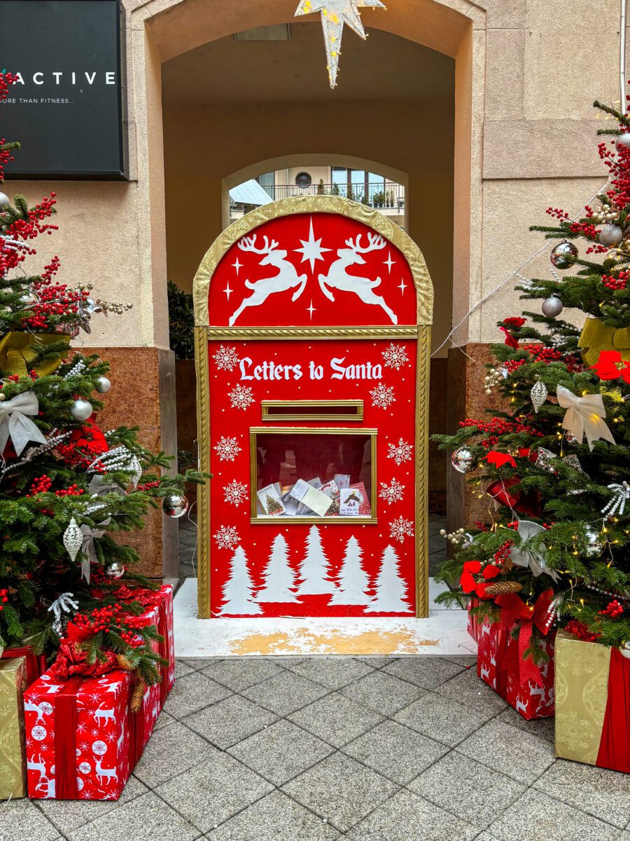Godzsdu Udvar Budapest Christmas