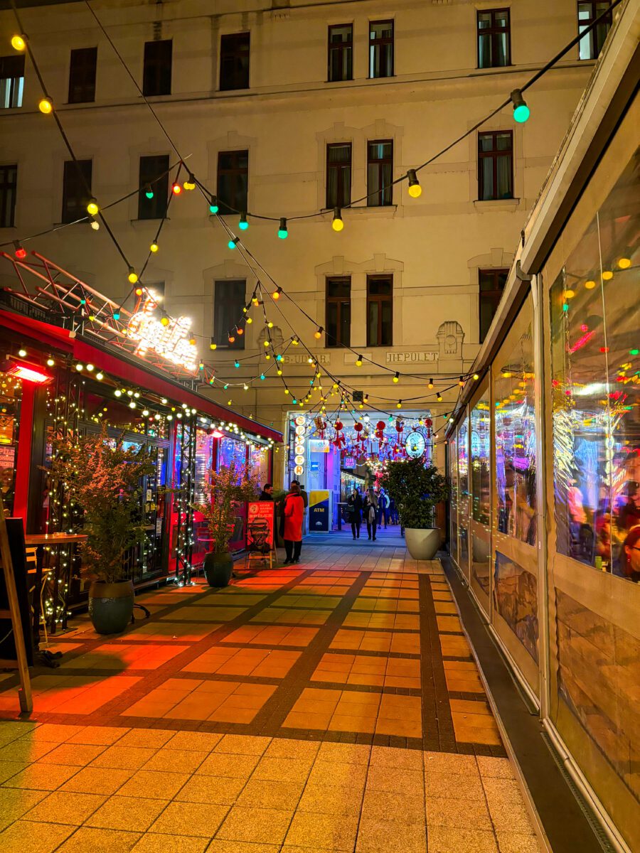 Gozsdu Courtyard Night