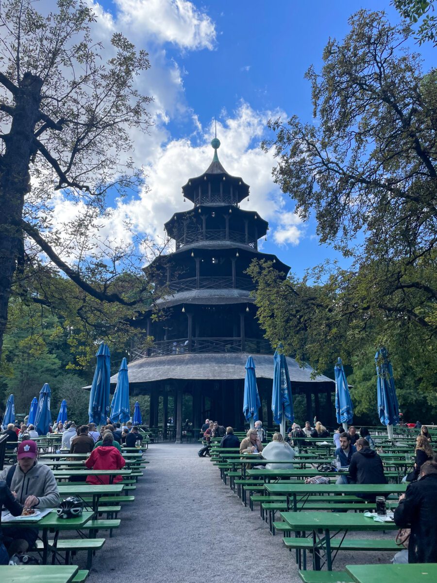  Biergarten am Chinesischen Turm