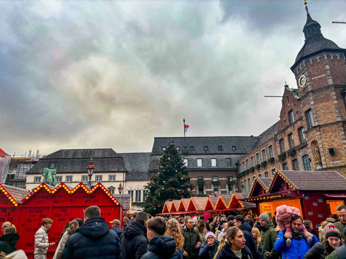 Handwerker-Markt at Rathausplatz