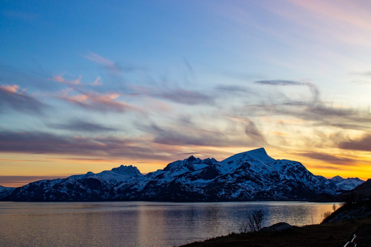 Golden Hour Leknes