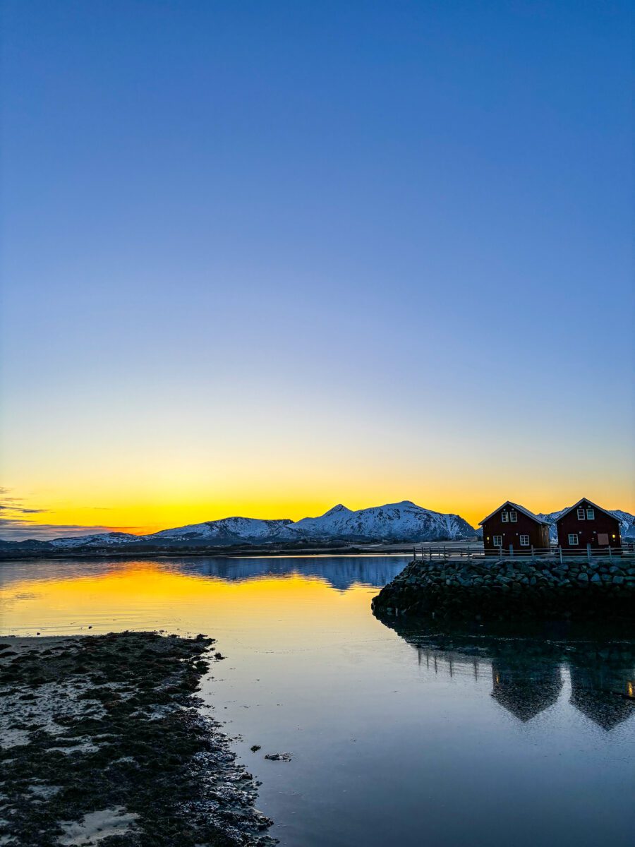 sunirse Leknes Lofoten