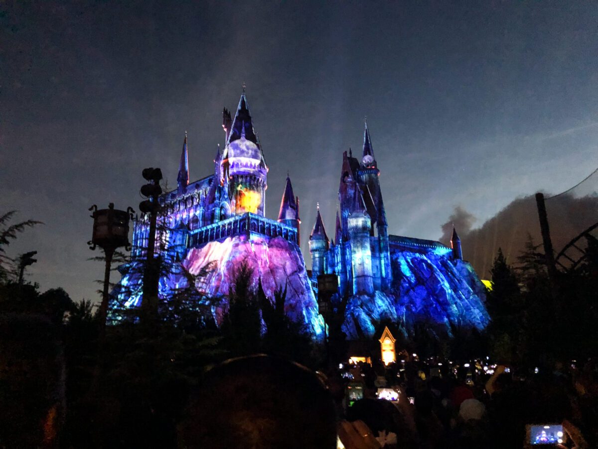 Hogwarts Univeral Orlando Light Show