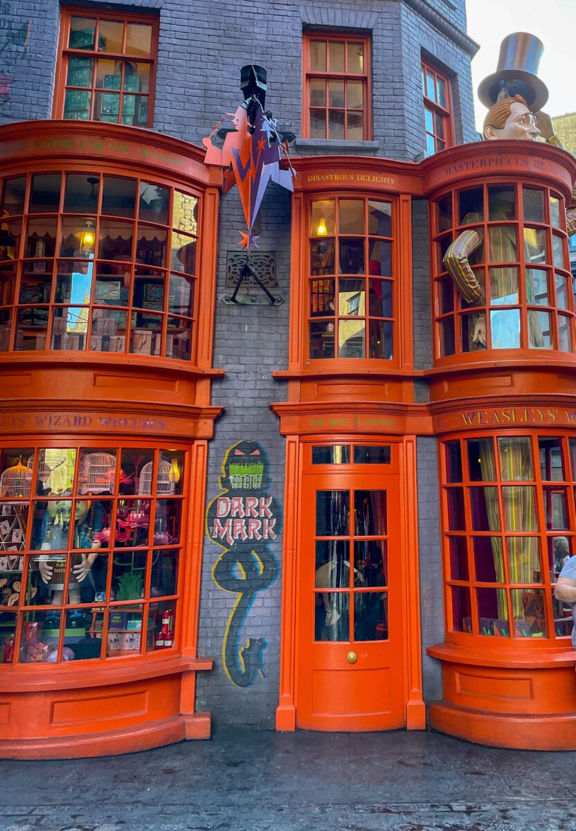 Weasley's Wizard Wheezes Universal