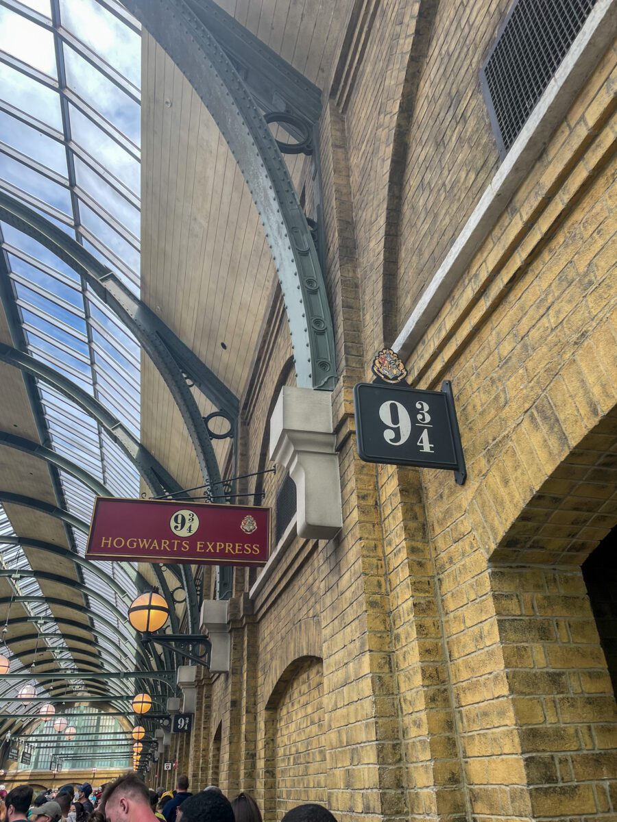 Platform 9 3/4 Universal Orlando