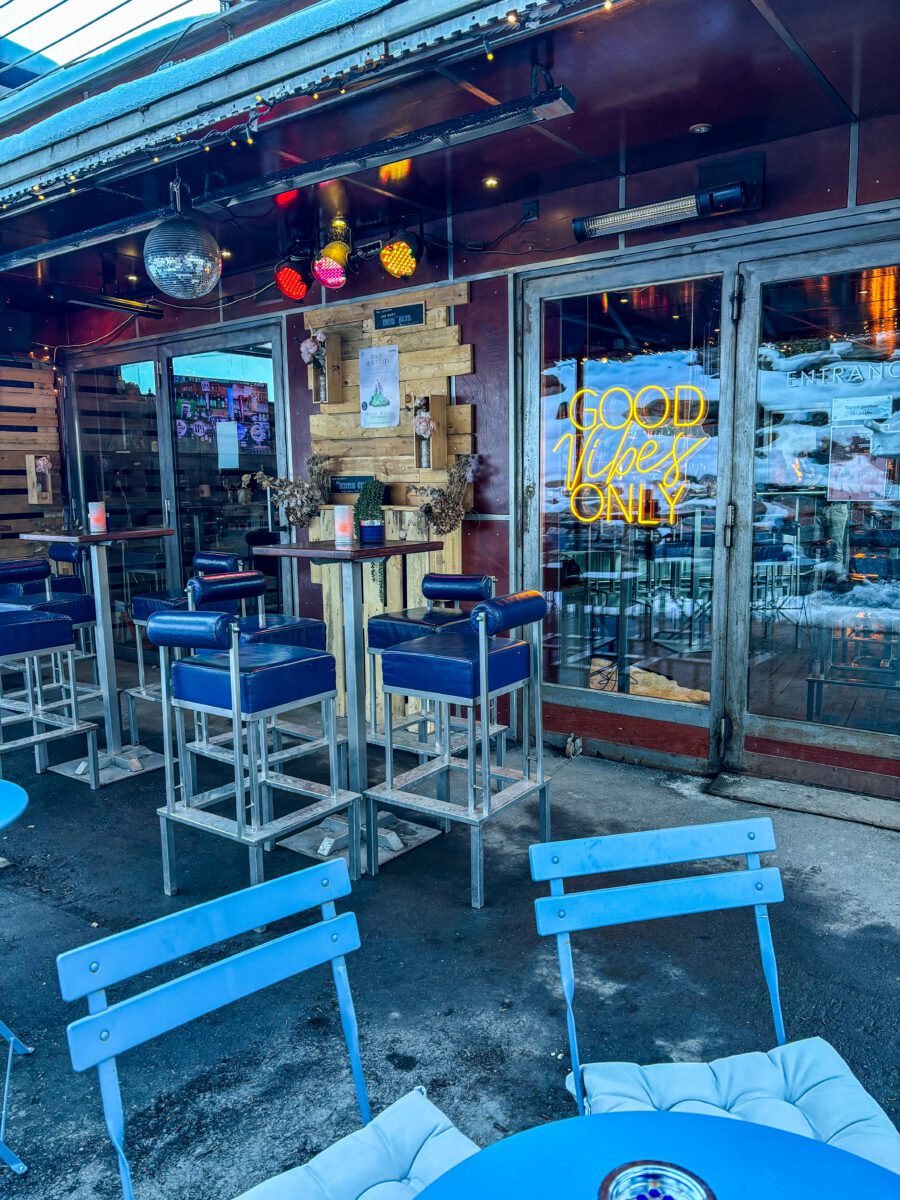 Snowboat Bar Zermatt