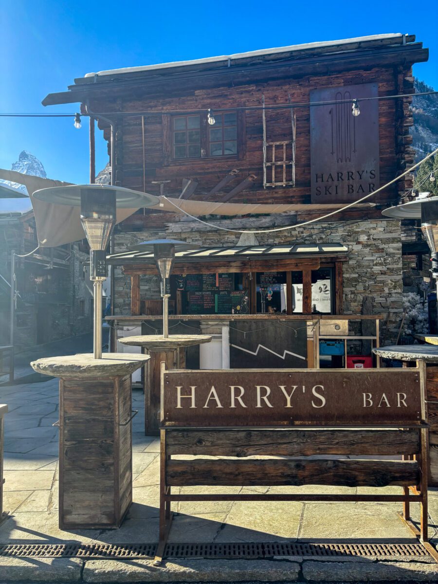 Harry's Ski Bar
