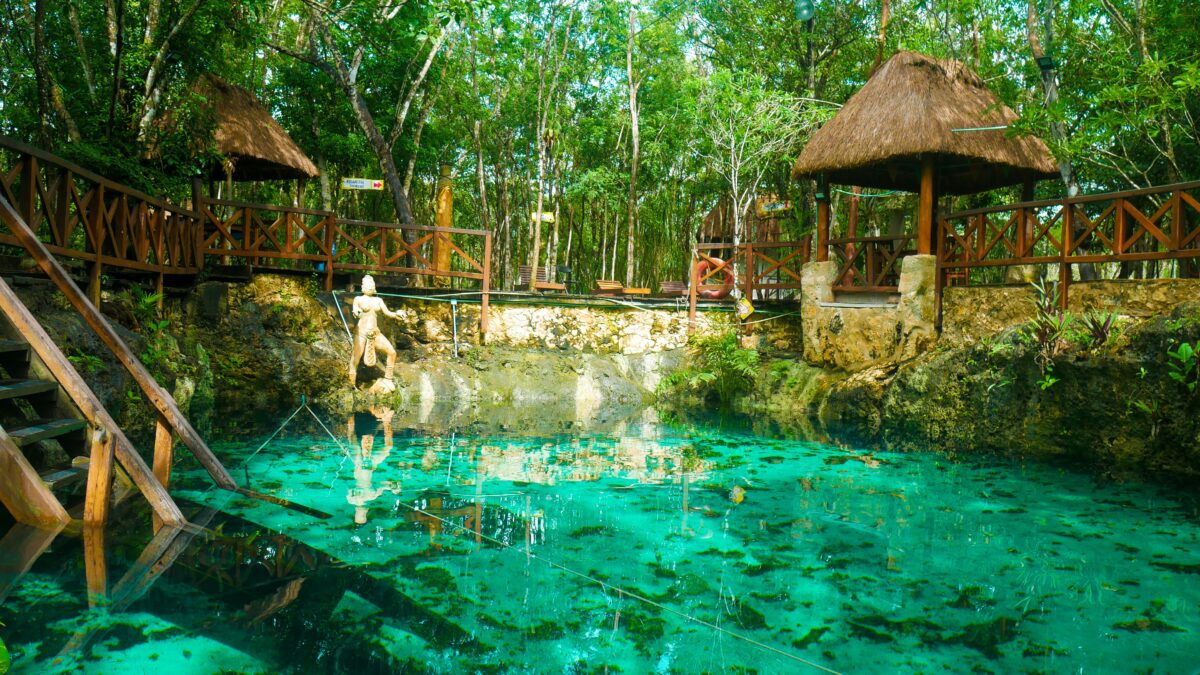 Cenote Riviera Maya