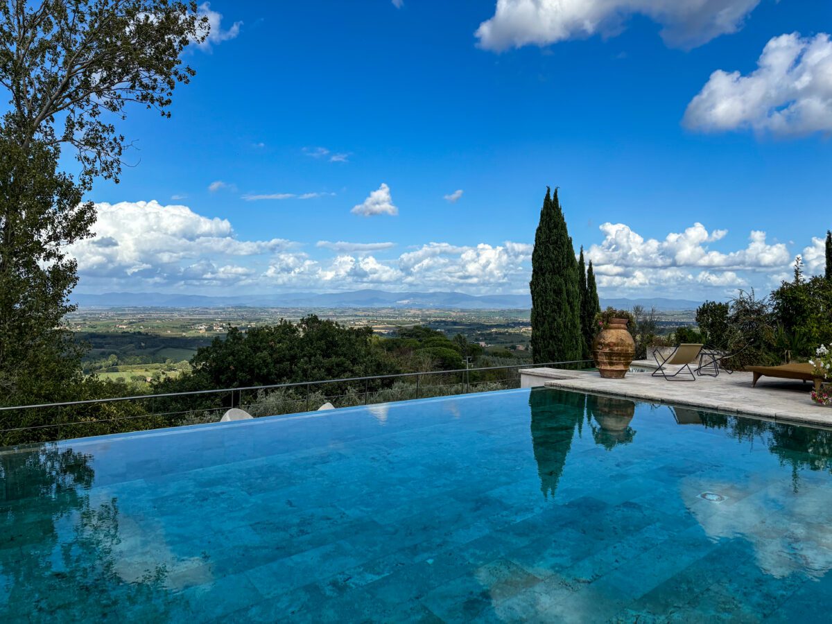 Infinty Pool Montepulciano