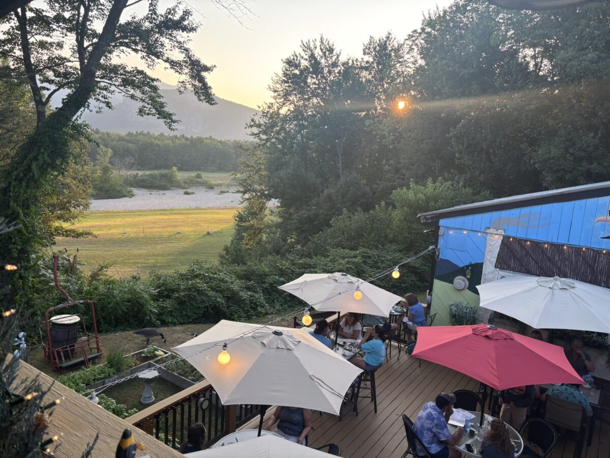 Mae Kelly's North Conway