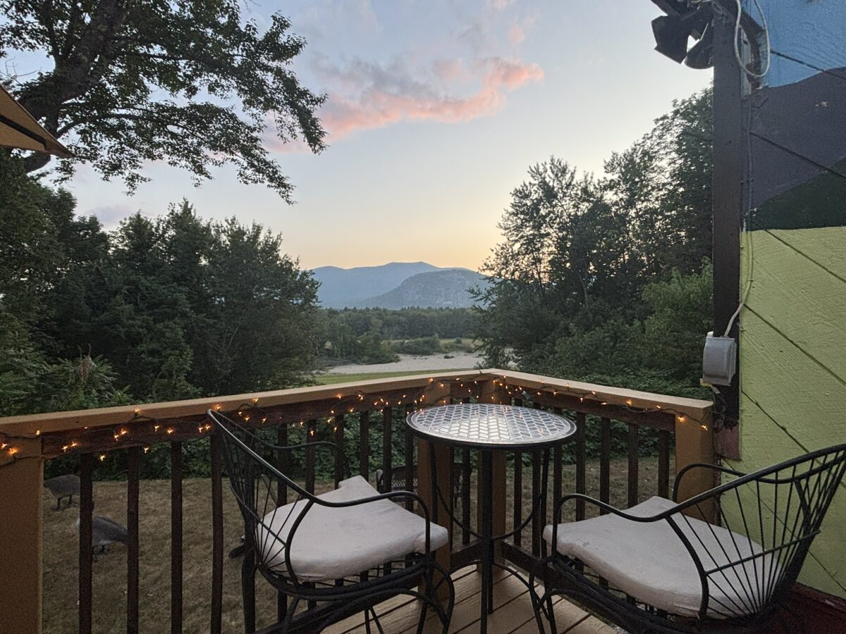 Mae Kelly's North Conway