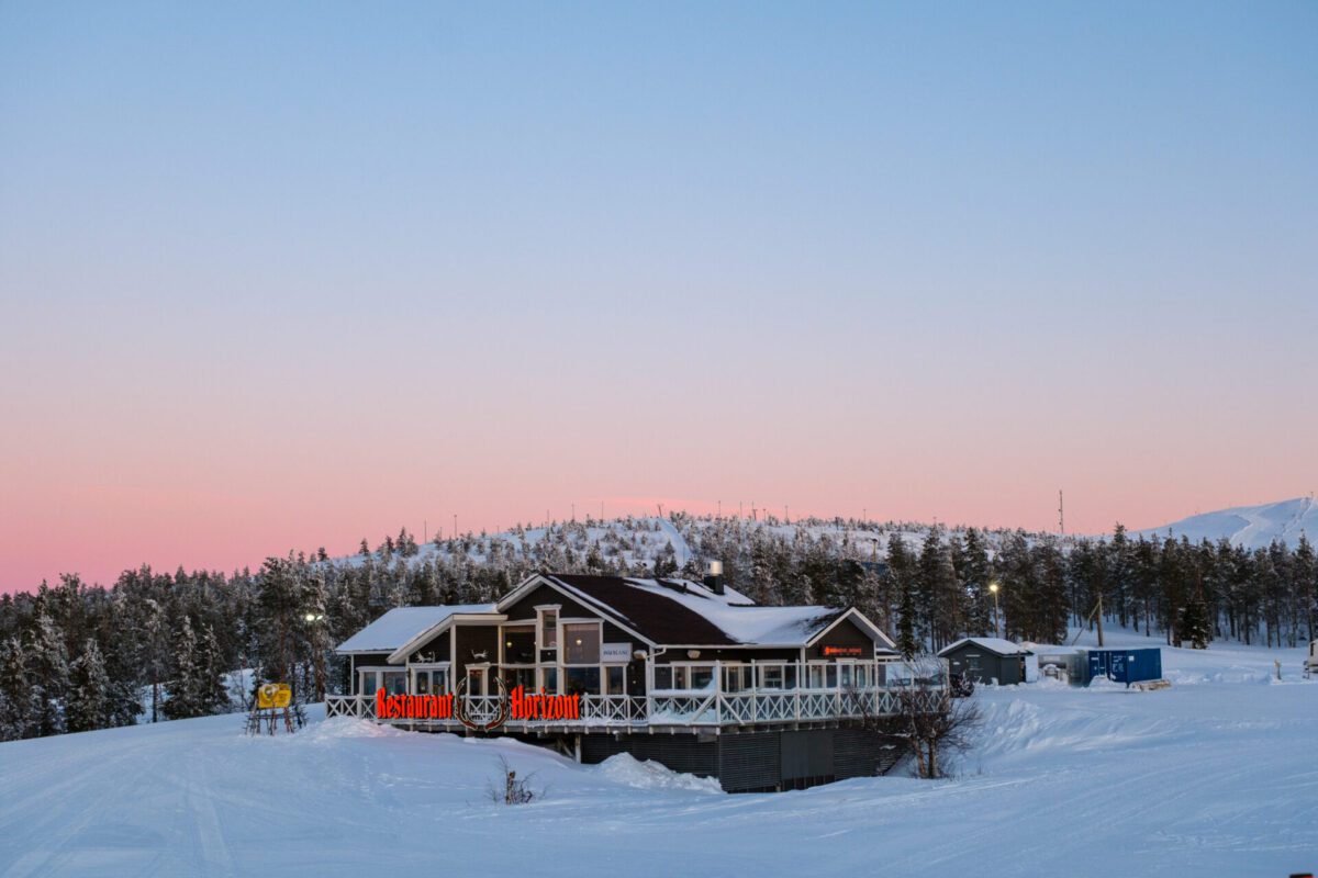 Sunset Rstaurant Horizon Levi Summit Lapland