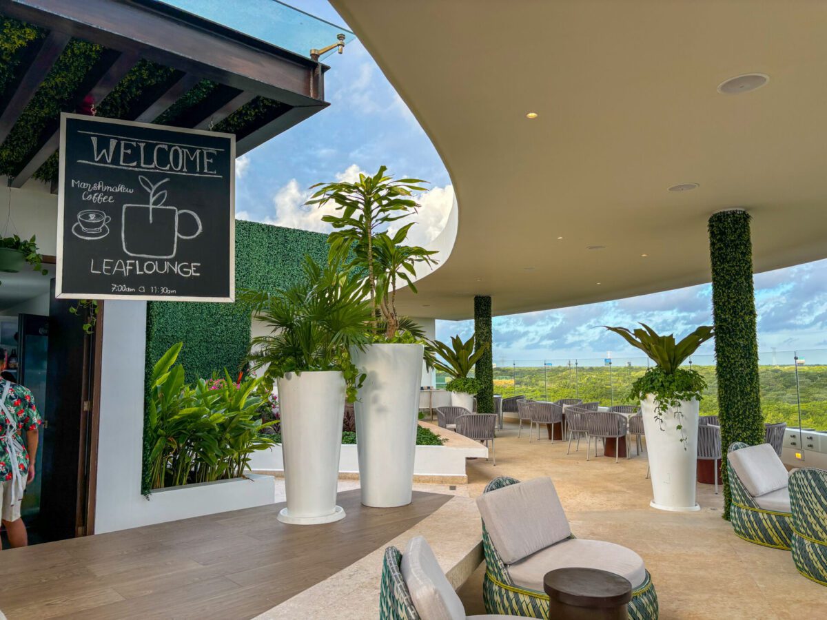 Leaf Lounge Coffee at Nickelodeon Resort