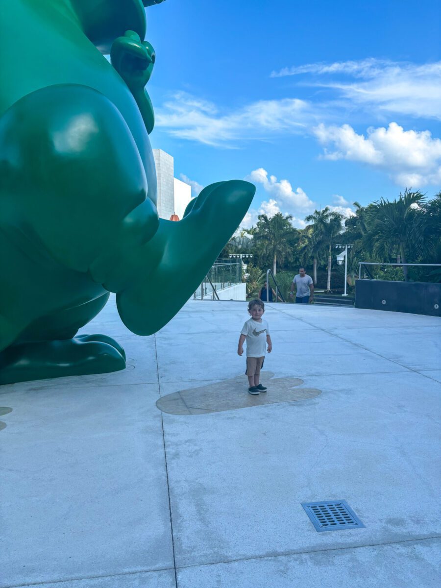 Giant Reptar Nickelodeon Resort
