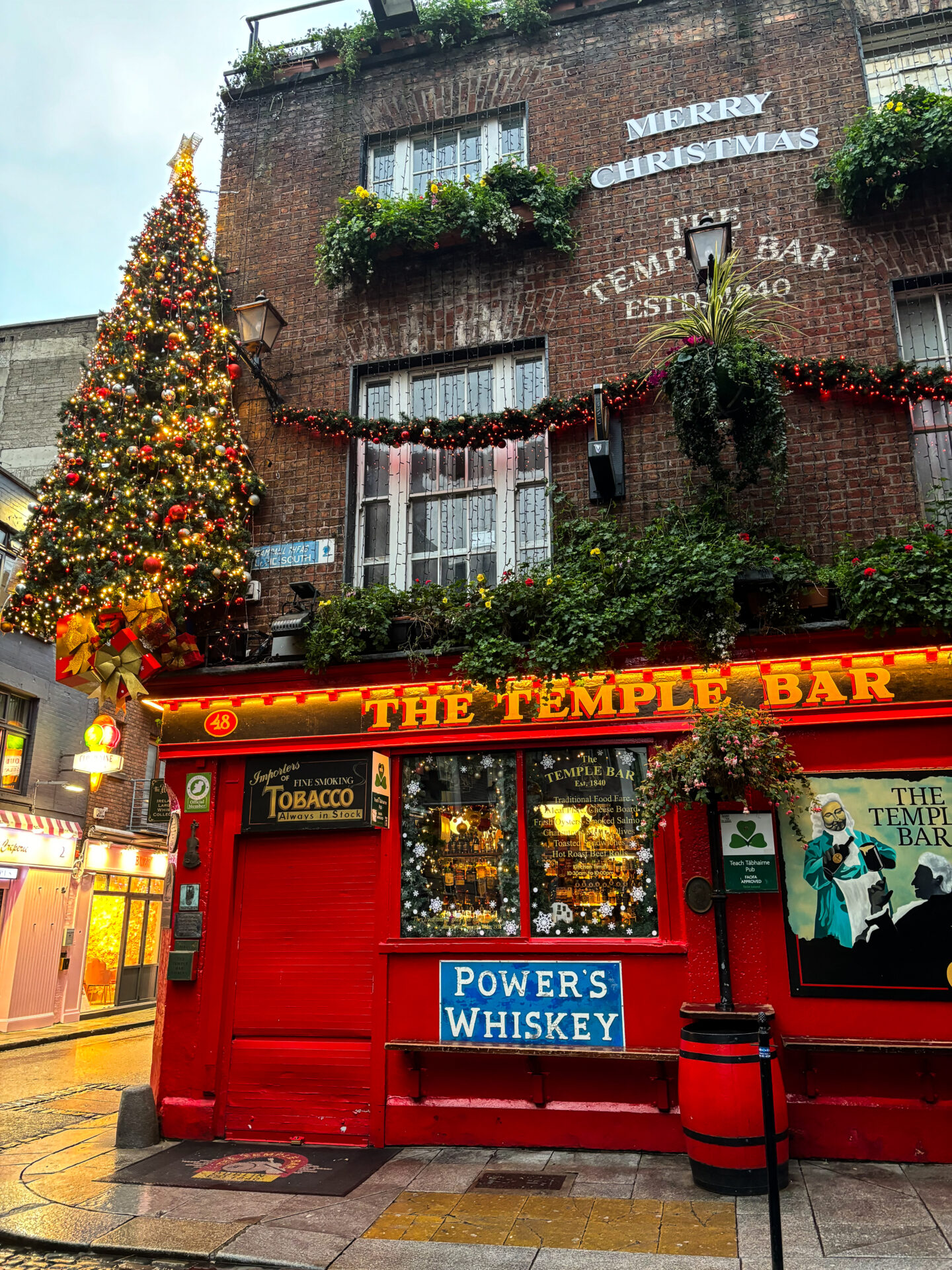 Temple Bar Dublin Christmas