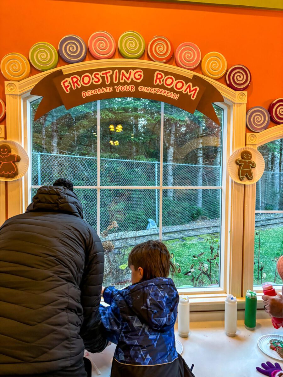Santa's Village Make Your Own Gingerbread